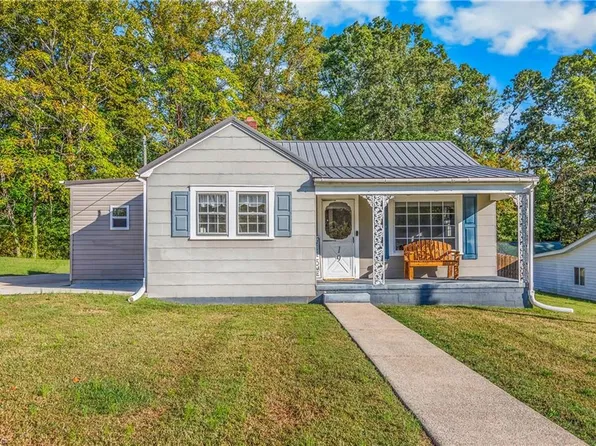 19 Conrad St, Lexington, NC 27295