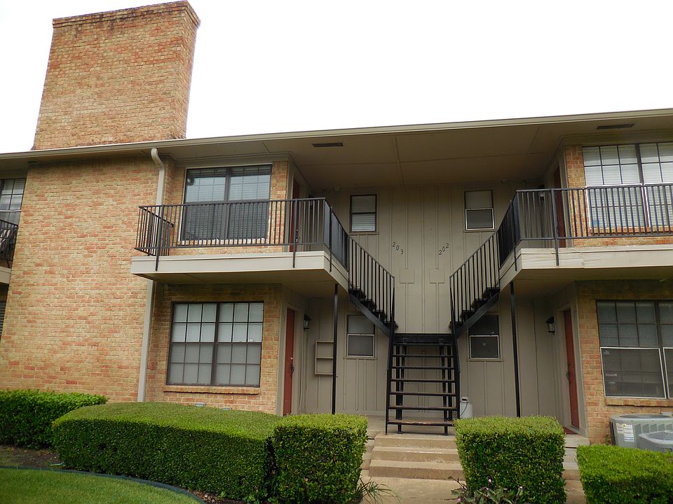 1st image of 4211 Newton Ave APT 203