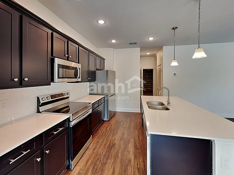 2812 Ponds Trl — Photo 3