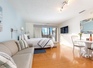 5679 Creeks Xing #5679, Williamsburg, MI 49690
