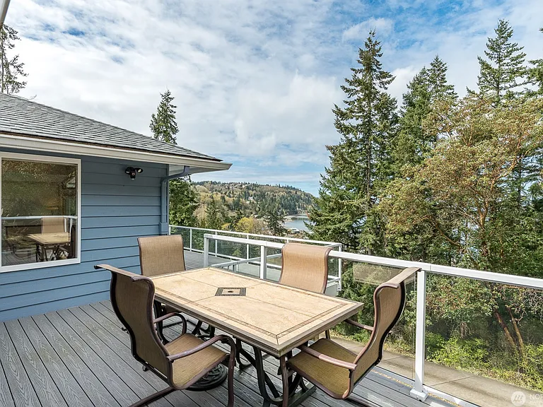 1107 Puesta Del Sol Ave #A — Photo 9