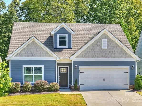 4917 Helmsworth Dr, Waxhaw, NC 28173