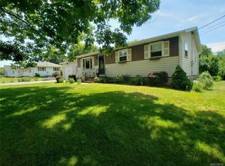 79 East Ave, Holley, NY 14470