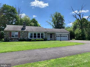 1293 Ivy Ln, North Wales, PA 19454