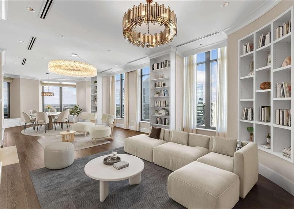 1st image of 3376 Peachtree Rd NE APT 35A