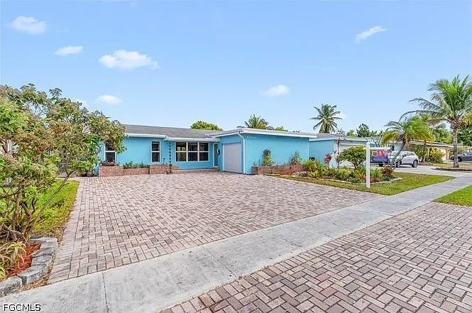 11831 NW 31st Pl — Photo 3