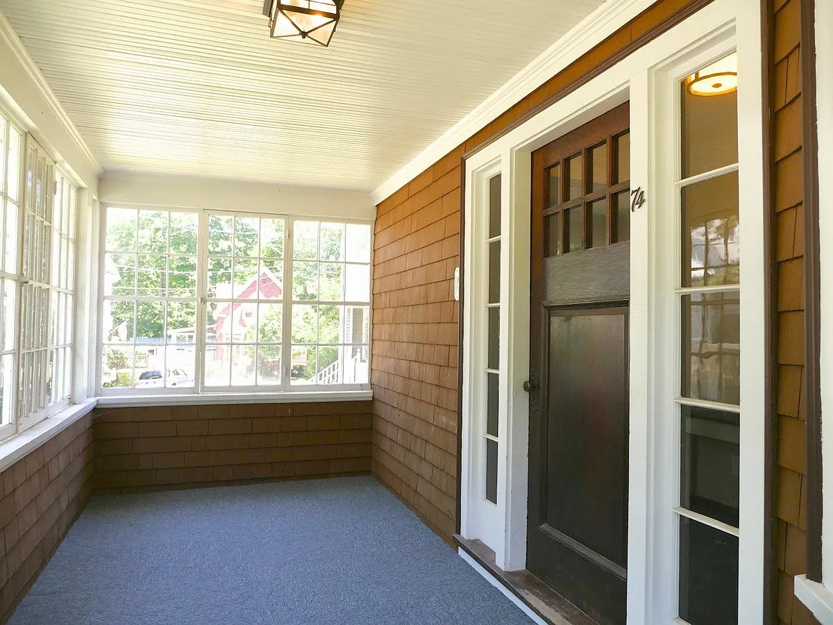 Building Photo - 74 Clement Ave #2