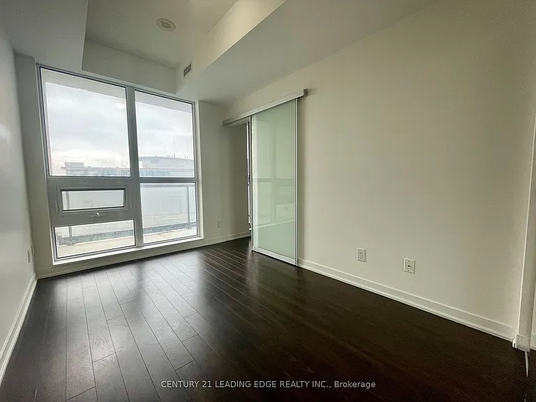 51 E Liberty St #2201 — Photo 8