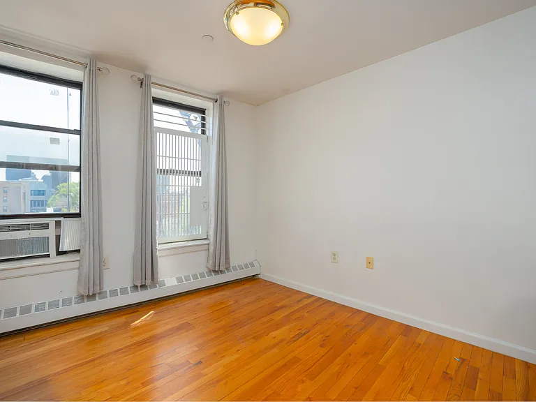 2023 Belmont Ave #5C — Photo 5