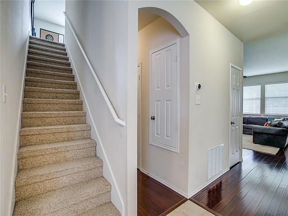 3rd image of 1538 Sleepy Hollow Dr