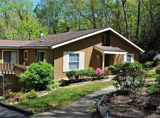 18 Honeysuckle Ridge Rd, Pisgah Forest, NC 28768