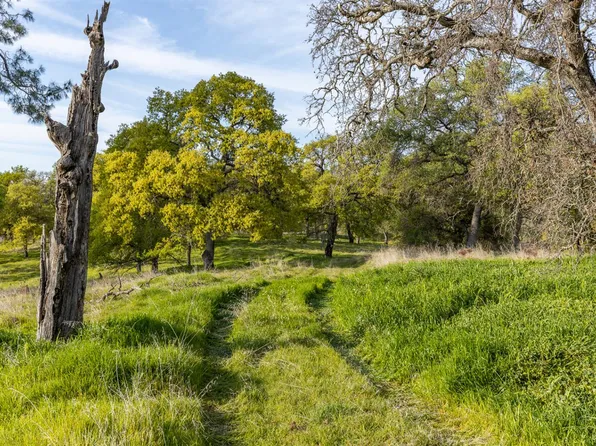4042 Wilson Town Rd, Lincoln, CA 95648
