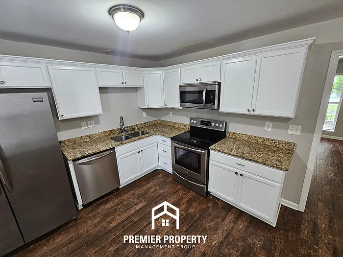 2933 Billy Cross Dr — Photo 5