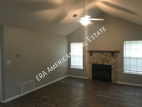 2nd image of 820 Fairway Lakes Dr