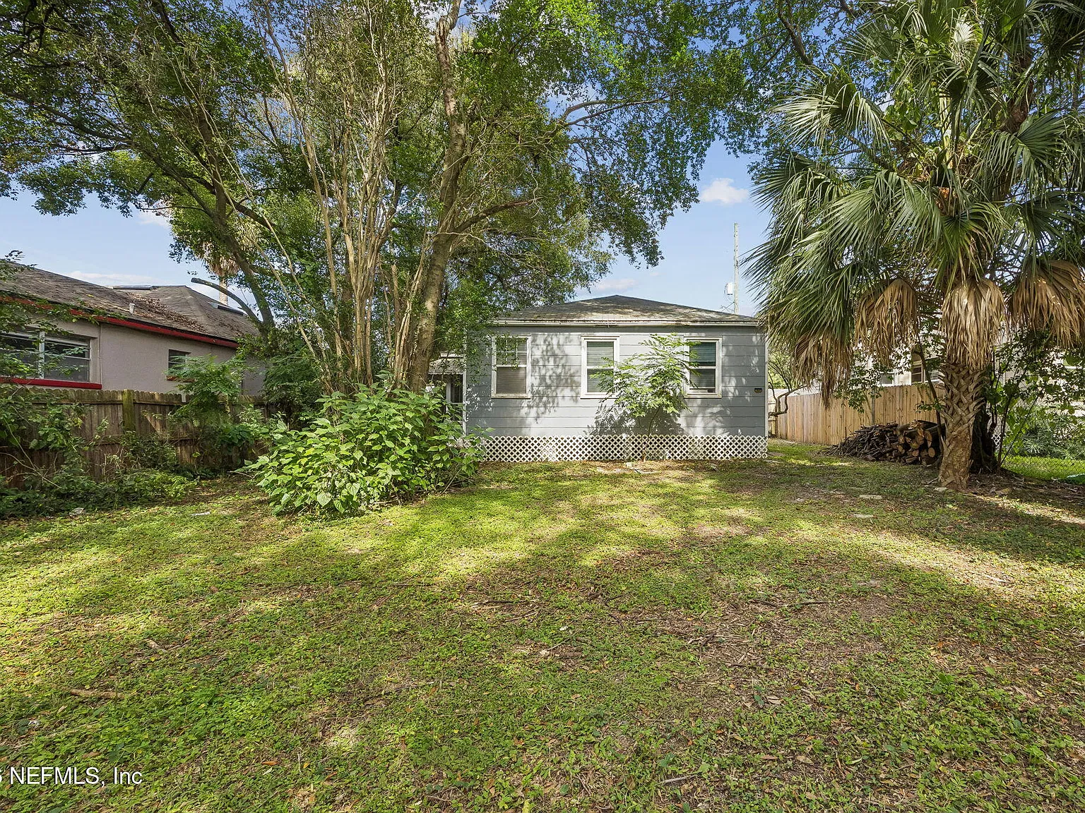 3 bed, 1.0 bath, 884 sqft, $1,375 — Photo 3