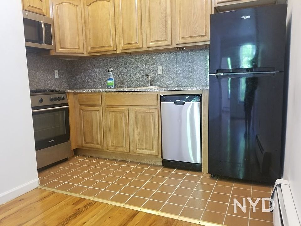 1st image of 426 Park Pl #3B