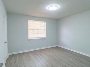 124 Yorke St APT 4, Salem, NJ 08079