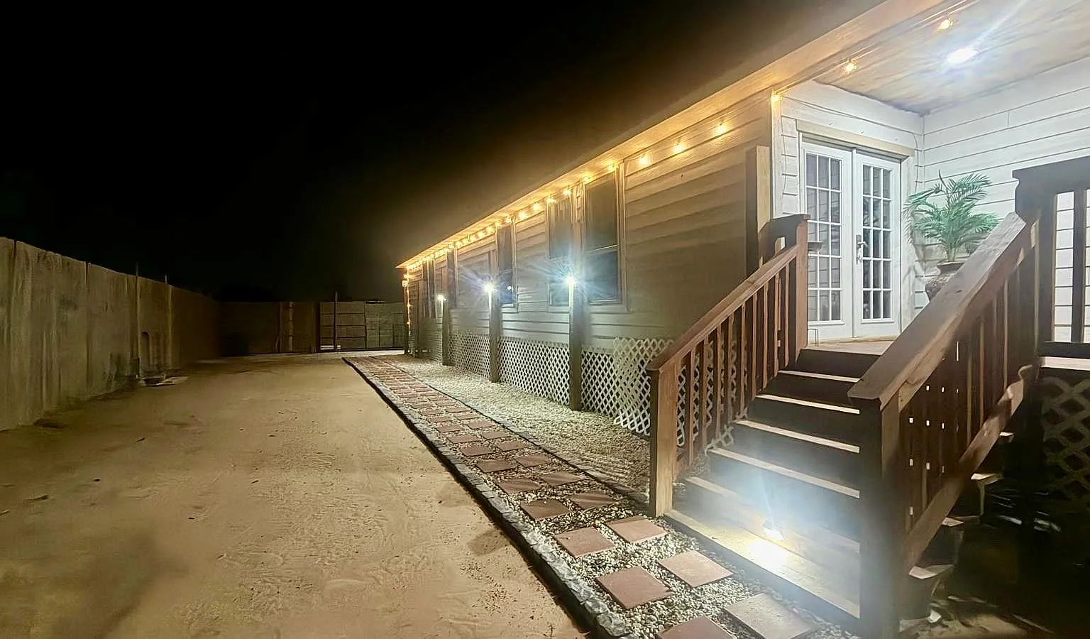 3 bed, 2.0 bath, 1475 sqft, $1,750 — Photo 3