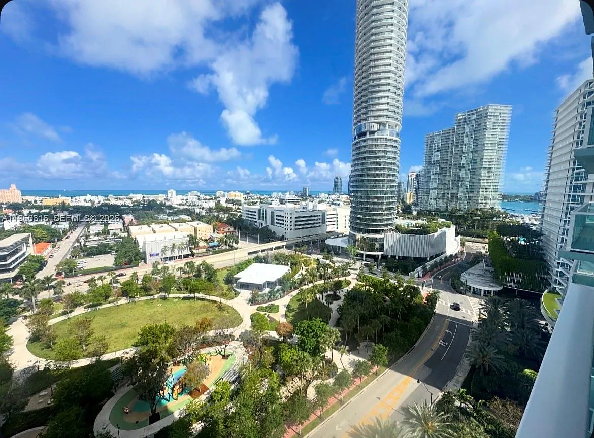 The Floridian Condo — Photo 1