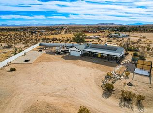 129 Bowman Trl, Landers, CA 92285