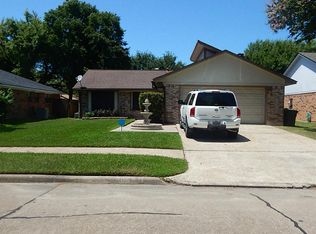 702 Meadowlark Ln, Baytown, TX 77521