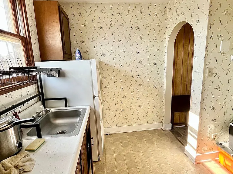 101 S Corl St — Photo 12