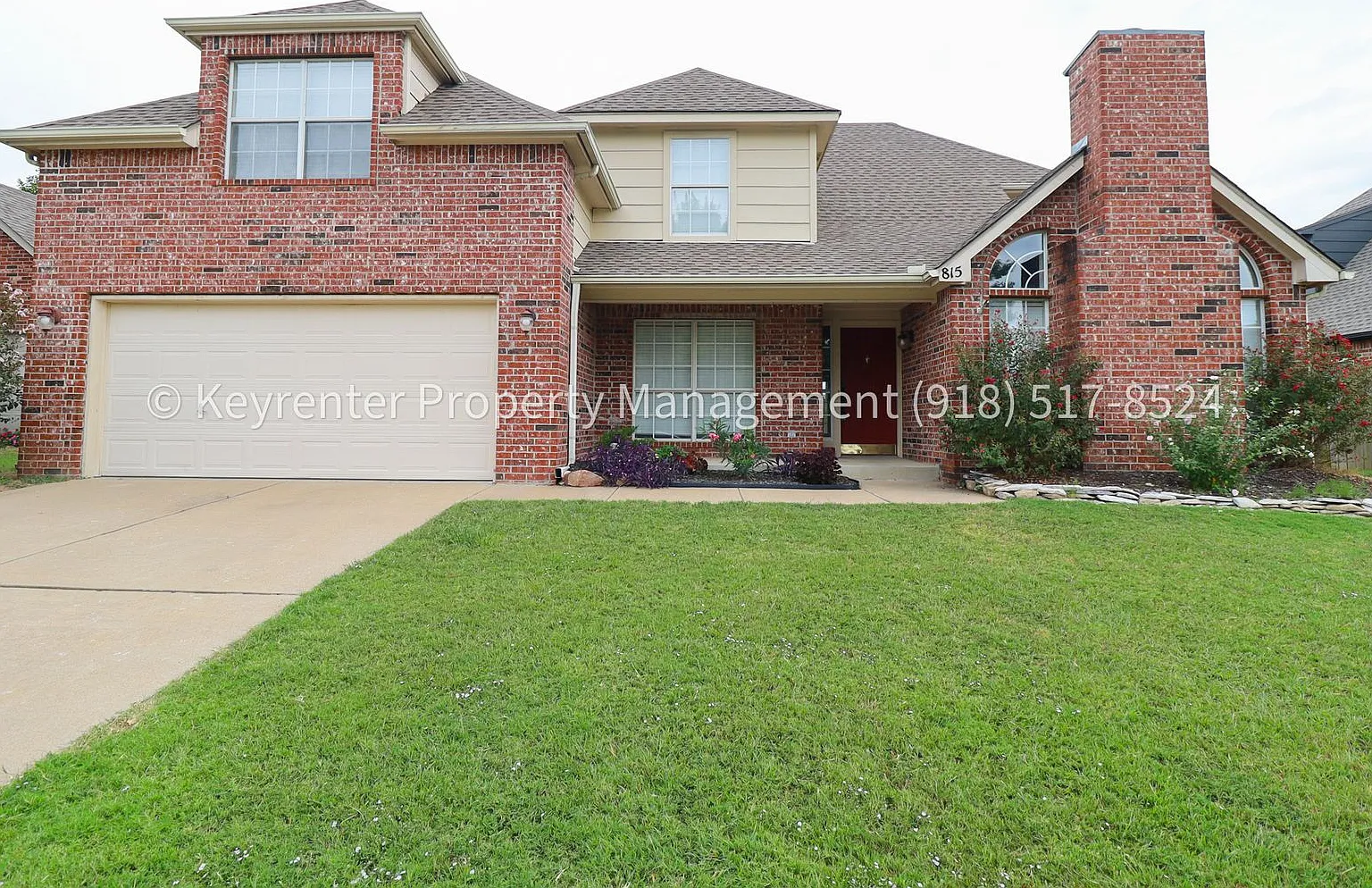 Spectacular 4 Bed | 4 Bath East Tulsa with Spacious Back yard! — Photo 4