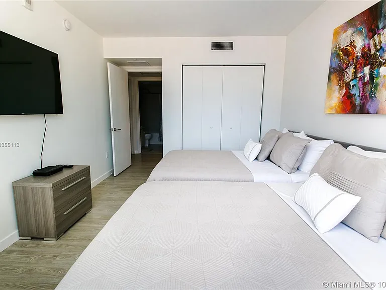 2600 E Hallandale Beach Blvd #T501 — Photo 29
