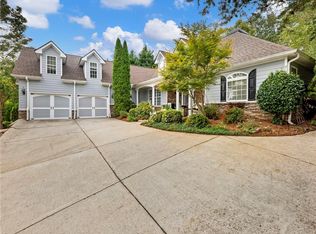 2641 Waters Edge Dr, Gainesville, GA 30504