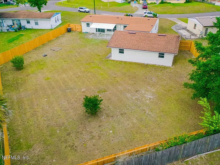 5770 Cedar Forest Dr S — Photo 17