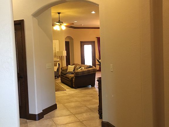 4th image of 1028 SW 108th Ter