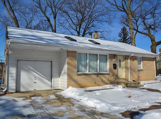 3433 S 50th Pl, Greenfield, WI 53219