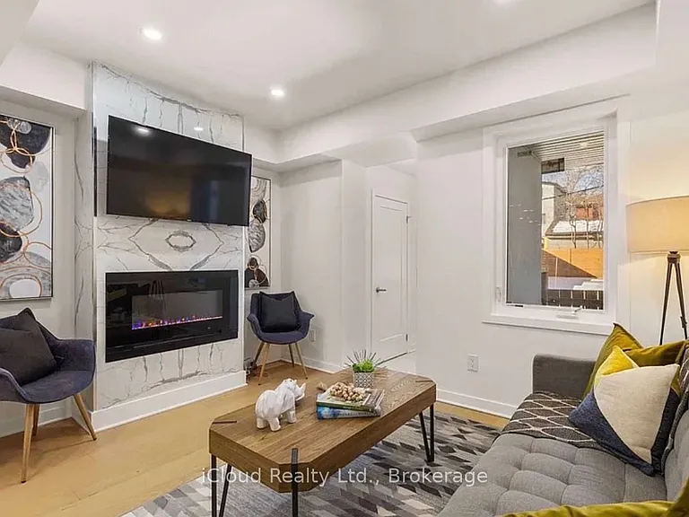 386 Coxwell Ave — Photo 37