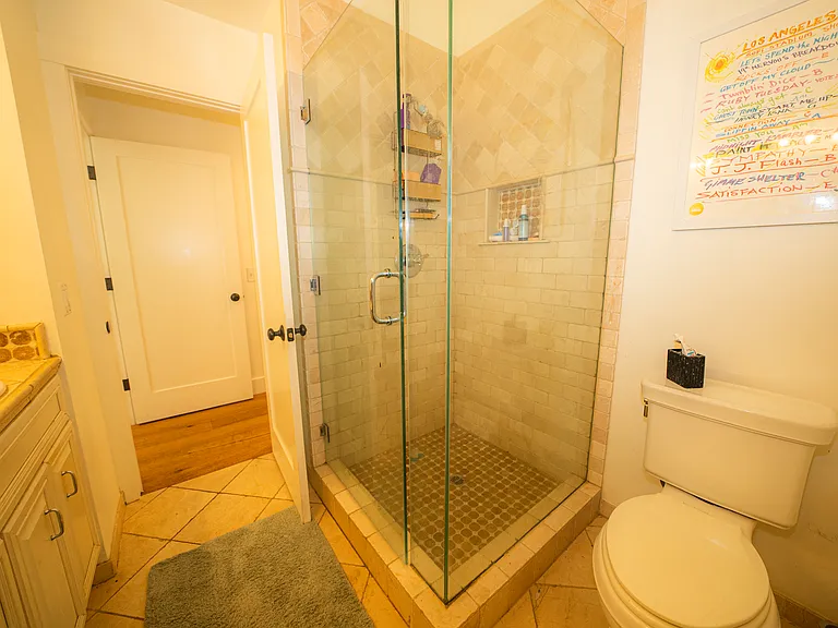 4527 Carpinteria Ave #D — Photo 13