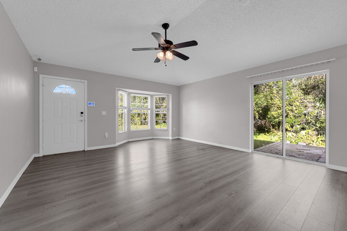 next background image