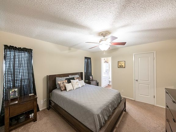 5th image of 4605 Pleasant Dr