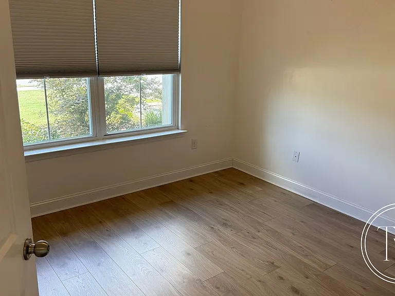 500 Thorp Cir — Photo 15
