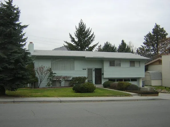 1112 Wedgewood Ave, Wenatchee, WA 98801