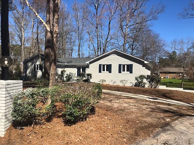 1st image of 103 Essex Ct