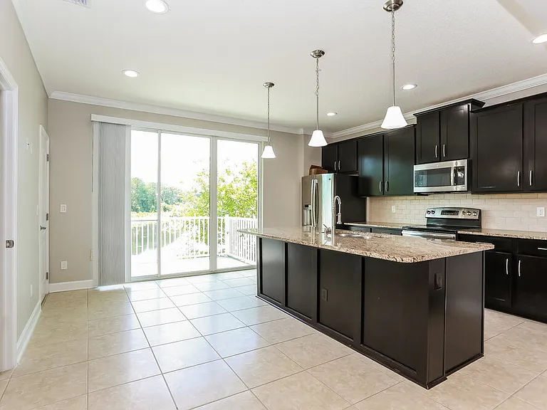 4475 Ellipse Dr — Photo 7