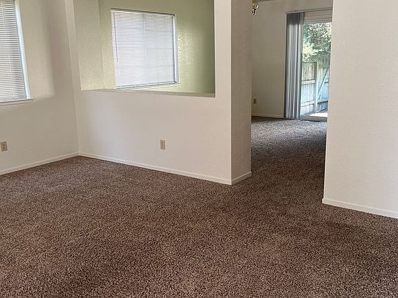 2nd image of 650 N Pratt Ave