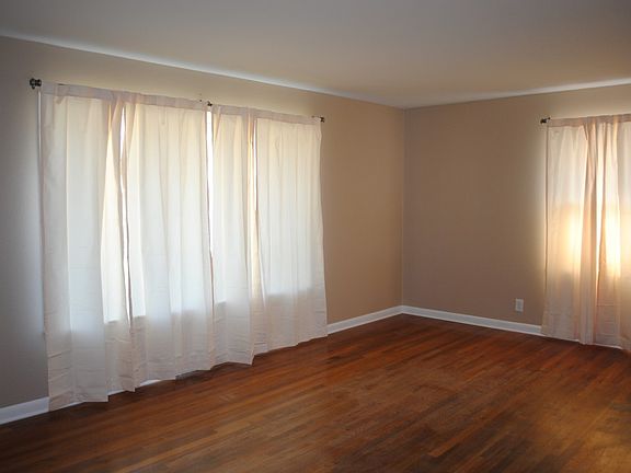 5th image of 2409 W Kennewick Ave