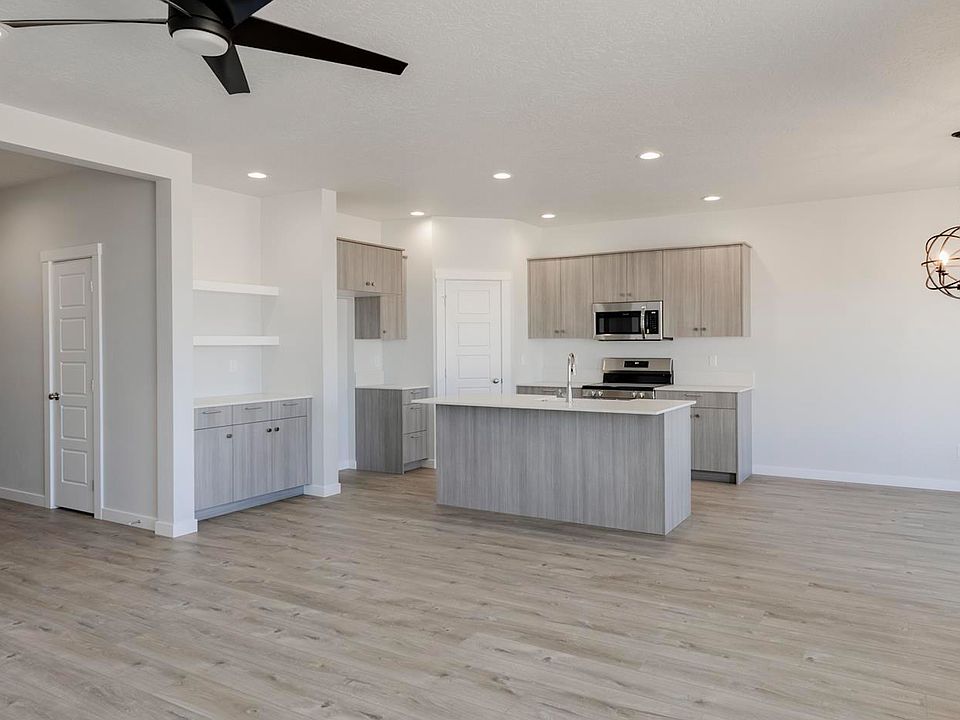 2nd image of 3838 W Tribute St