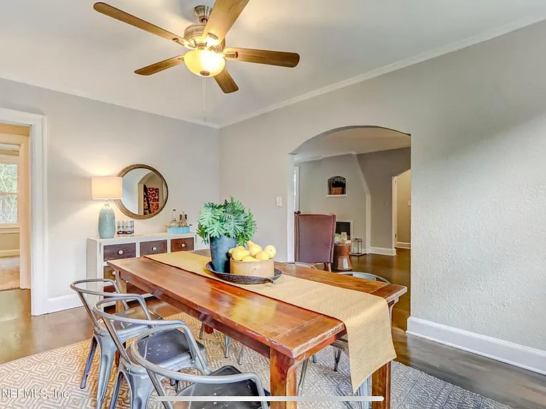 3344 Corby St — Photo 11