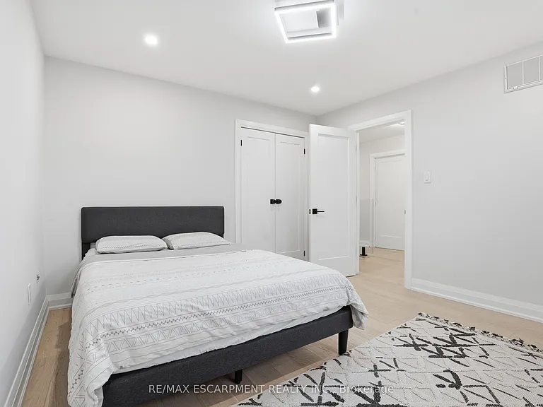 108 Greenshire Dr — Photo 24