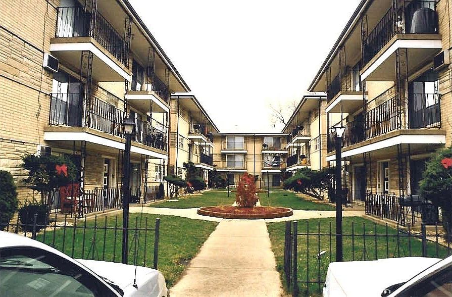 1st image of 1127 W 127th St