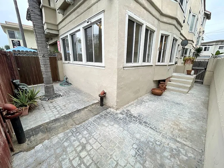 20 Brooks Ave #101 — Photo 12
