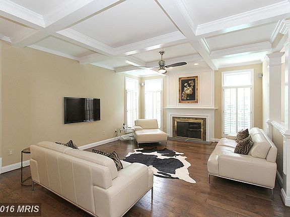 5th image of 11505 Broad Green Dr