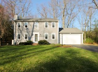 42 Stonefence Rd, Lunenburg, MA 01462