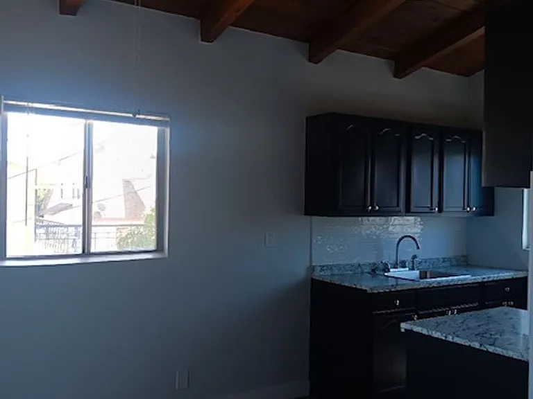 6346 Middleton Ave — Photo 24